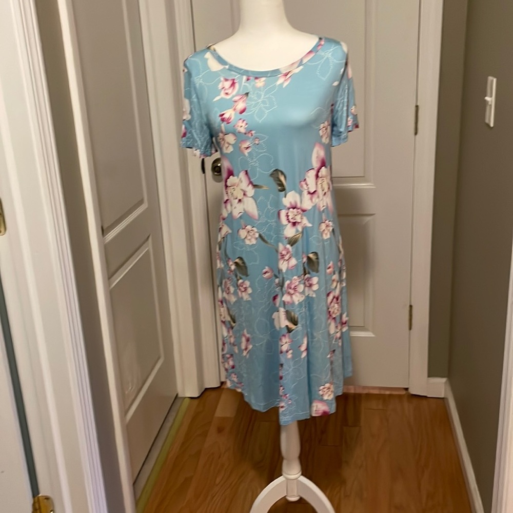 Stretchy light dress